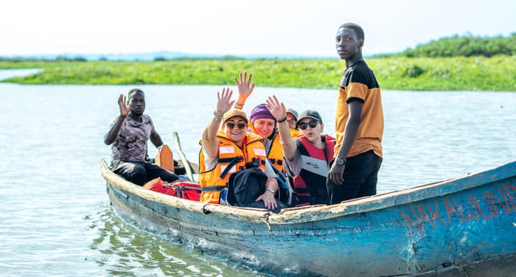 שייט בנהרות אוגנדה