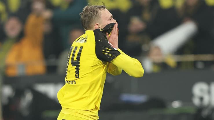 מקס באייר סוג סיפור עבור דורטמונד