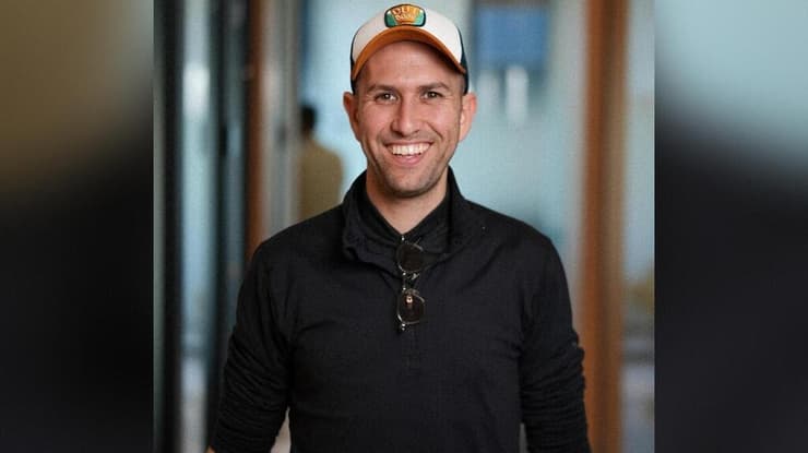 יובל מנצורה