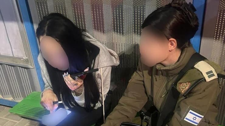 "הצלחתי להיעלם להם". הישראלית שחולצה מיריחו הישראלית שחולצה מיריחו לאחר שע"פ החשד נחטפה