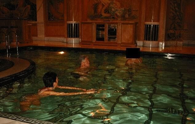 אפשטיין וקלינטון