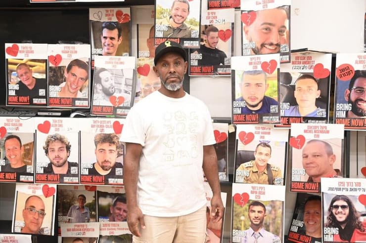 גיל אליאס, בן דודו של אברה מנגיסטו (צילום: יאיר שגיא) גיל אליאס, בן דודו של אברה מנגיסטו