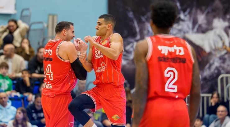 ים מדר ועוז בלייזר בטירוף