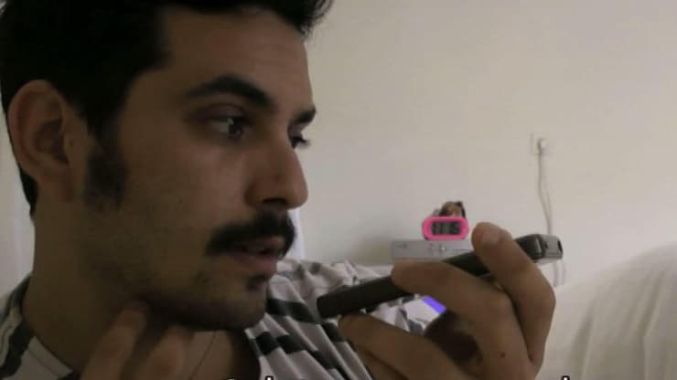 ג'ייסון דנינו-הולט ב"מחוברים"