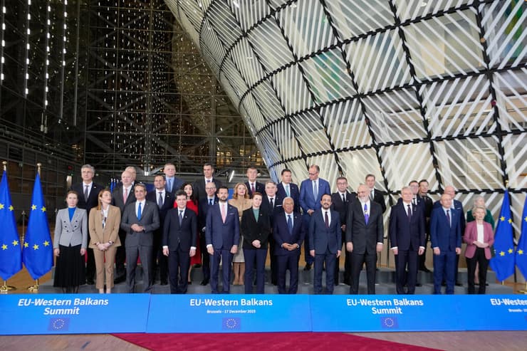 פסגה של מנהיגי האיחוד האירופי בריסל ב-17 בדצמבר