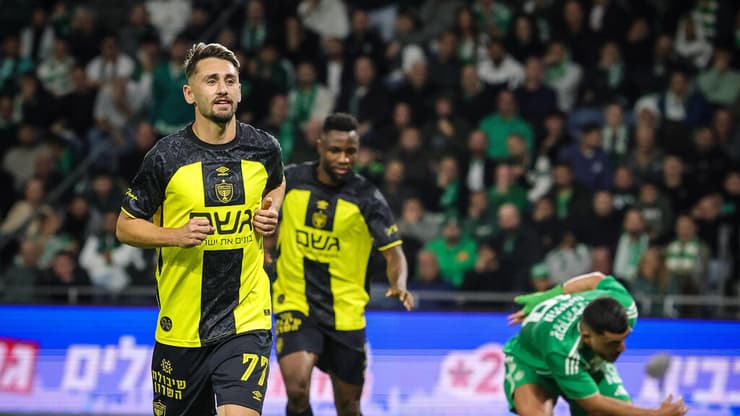 עומר אצילי חוגג