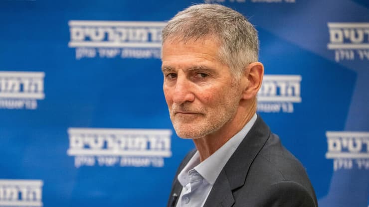 "נדרוש את תיק הבריאות". יאיר גולן (צילום: שלו שלום) ישיבת סיעה הדמוקרטים