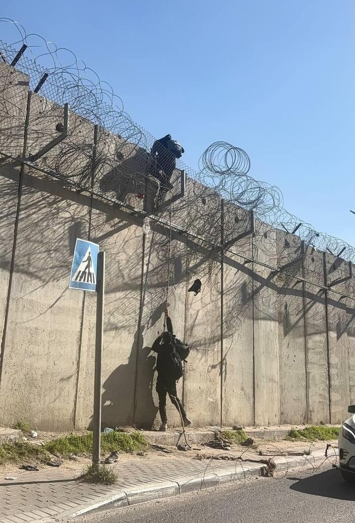 שב"חים נכנסים דרך פרצות בדאחייה