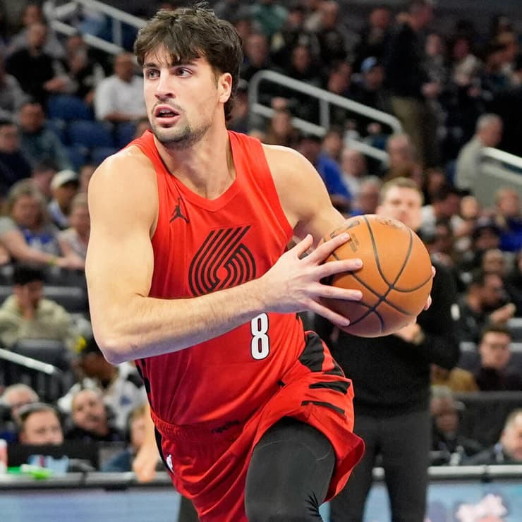 דני אבדיה במדי פורטלנד טרייל בלייזרס