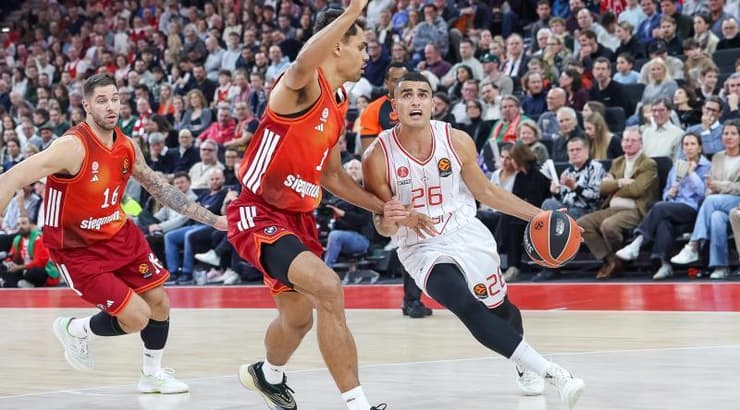 ים מדר מול סטפן יוביץ'