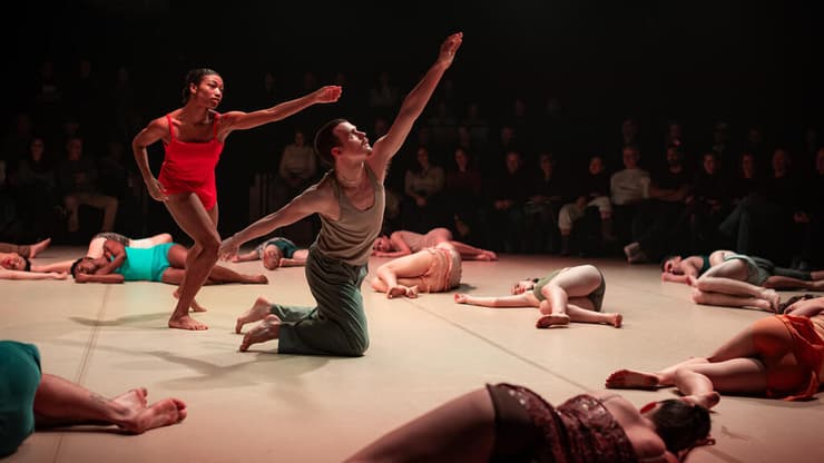 מתוך המופע ZŌ, של בת שבע