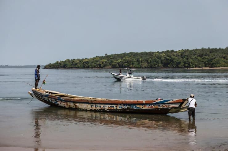 דייגים מקומיים באיי ביז'אגוש