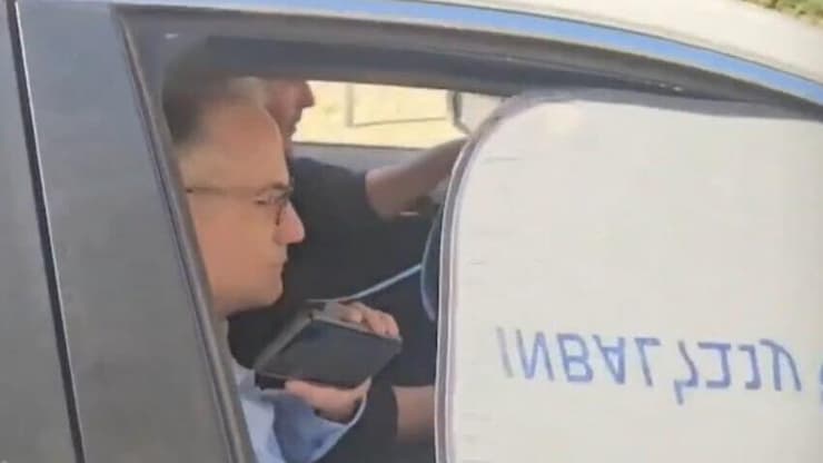 שרון אפשק מבקר את הפצ"רית