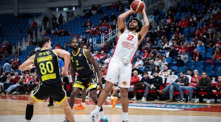 אנתוני לאמב