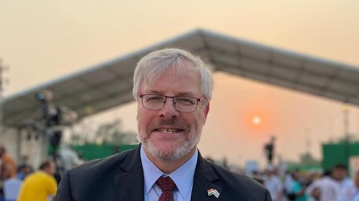 נאור גילאון