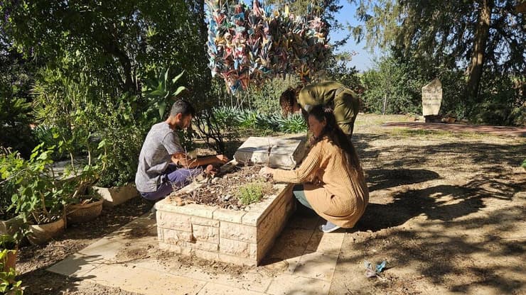 פירוק המצבה של גור קהתי