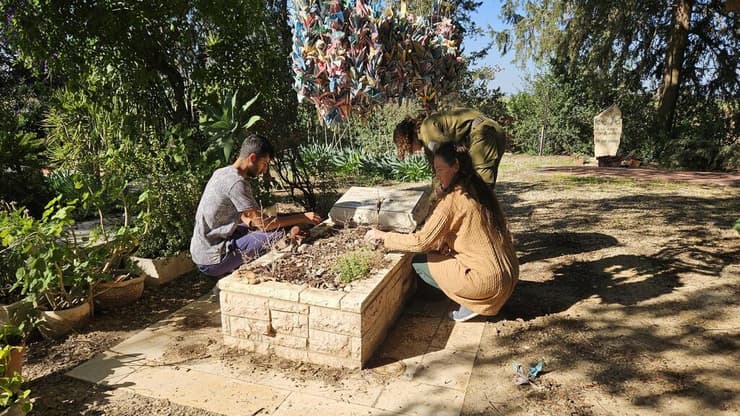פירוק המצבה של גור קהתי