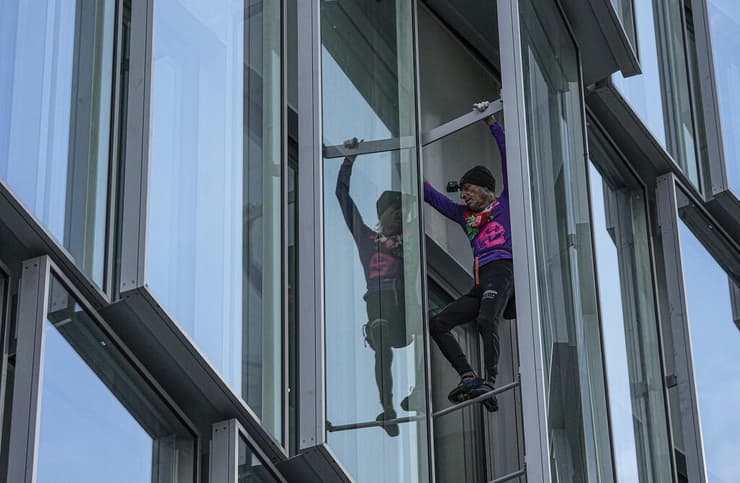 המטפס הצרפתי אלן רובר