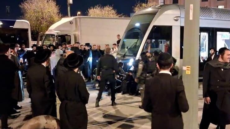 הפגנת חרדים בירושלים בעקבות מעצר עריק