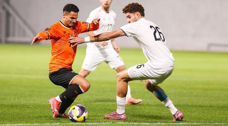 חמזה שיבלי בורח לעמית מועלם