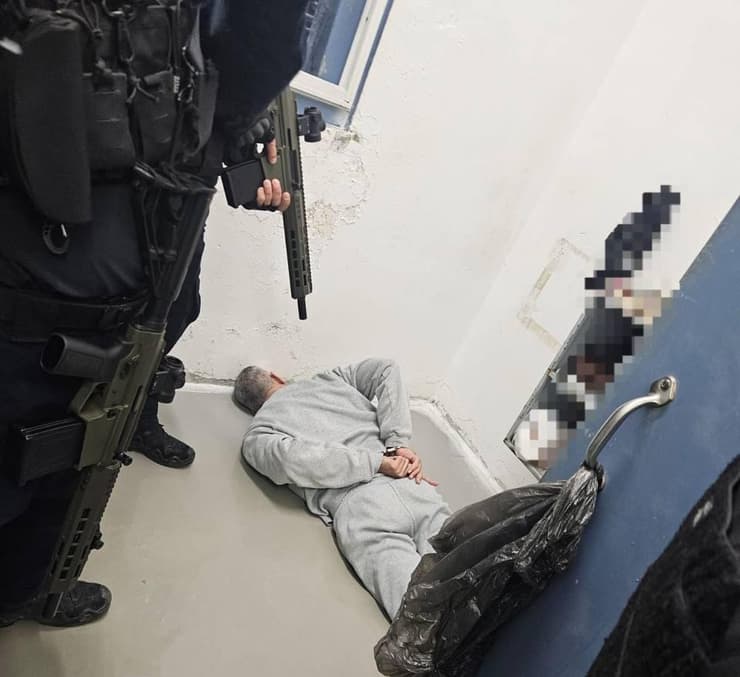   המחבל מחמוד עטאללה מפרשת סירסור הסוהרות מובל לענישה 