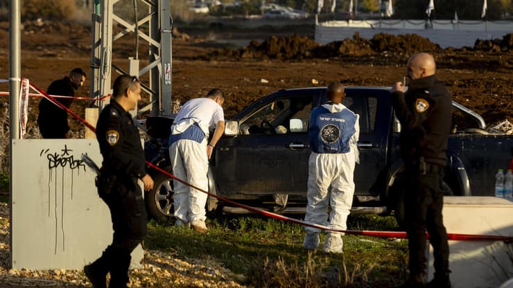רכבו של המחבל שביצע את פיגוע הדריסה והדקירה בתל יוסף ובית שאן