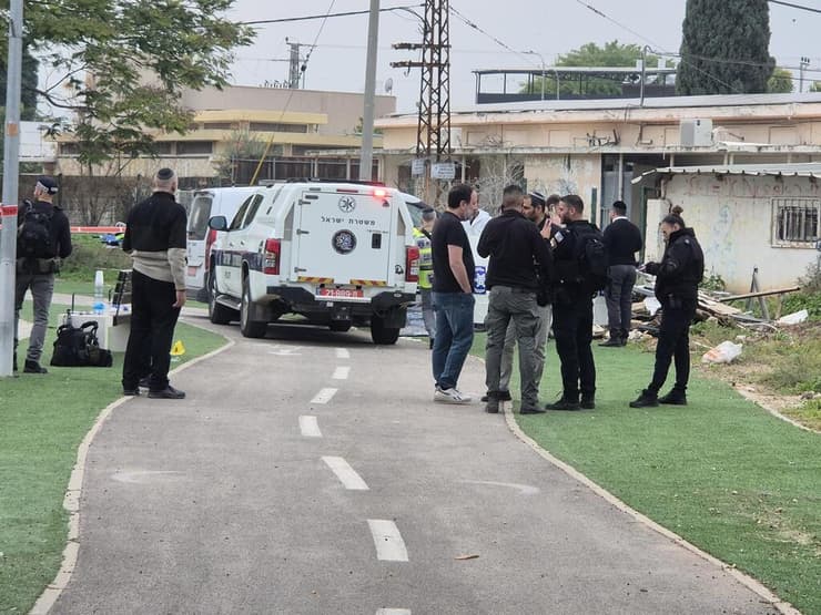 זירת הפיגוע בבית שאן ברחוב מכלוף