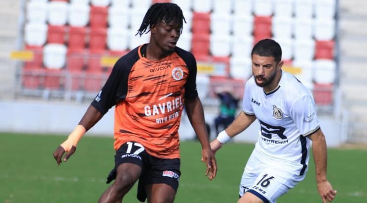 עבאס סמארי מול מוחמד שכר