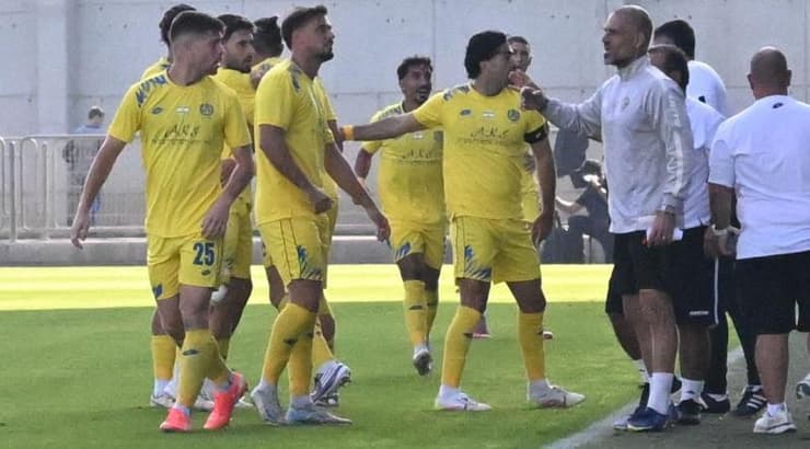 שחקני מכבי הרצליה