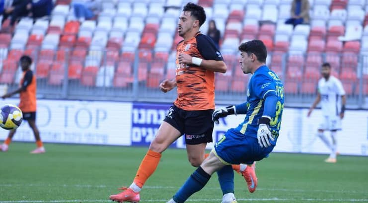 ליאור גליקליך בועט