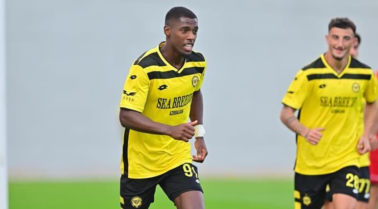 הריברטו טבארש רץ לחגוג