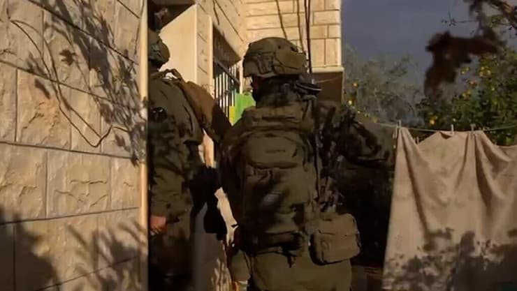 תיעוד מפעילות כוחות סיירת צנחנים בקבאטיה