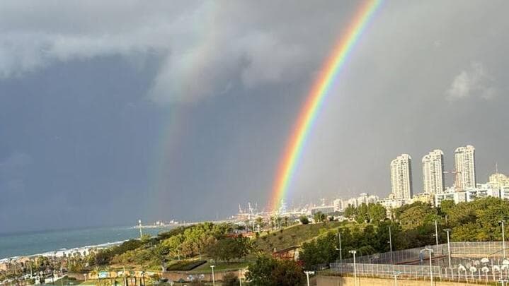 קשת בענן מעל חופי באשדוד