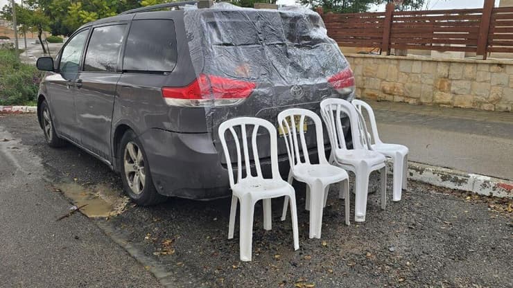 תיעוד מהצתת רכב ביישוב גבעות בר