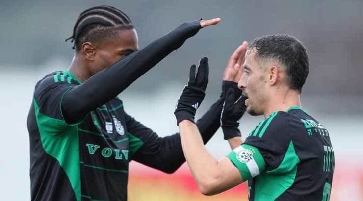 דולב חזיזה וסילבה קאני מאושרים