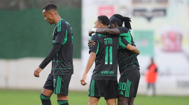 החיבוקים לקנג'י גורה