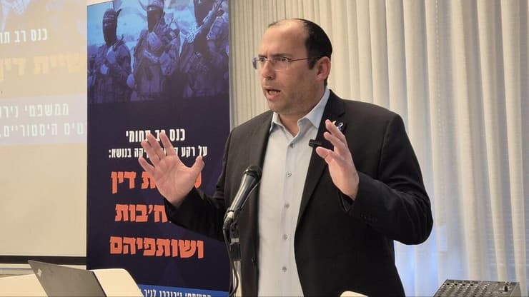 שמחה רוטמן (צילום: אלכס קולומויסקי) שמחה רוטמן