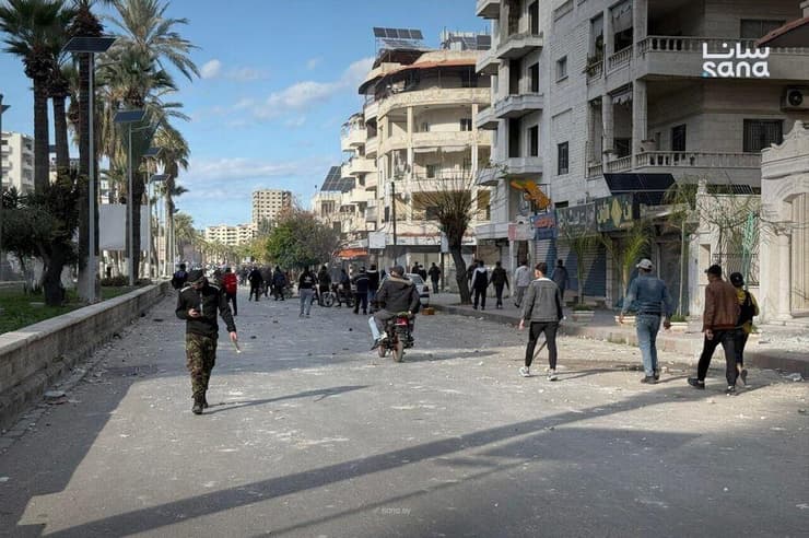 סוריה לטקייה יום מחאה של עלווים נגד משטר אחמד א שרע מהומות