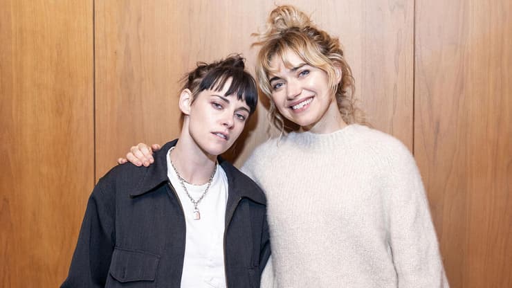 כוכבת "הכרונולוגיה של מים", אימוג'ן פוטס, וקריסטן סטיוארט