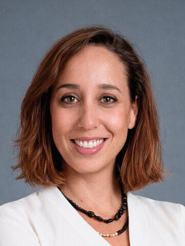 אירה דותן מנהלת השיווק של פרויקט C ONE הקוממיות