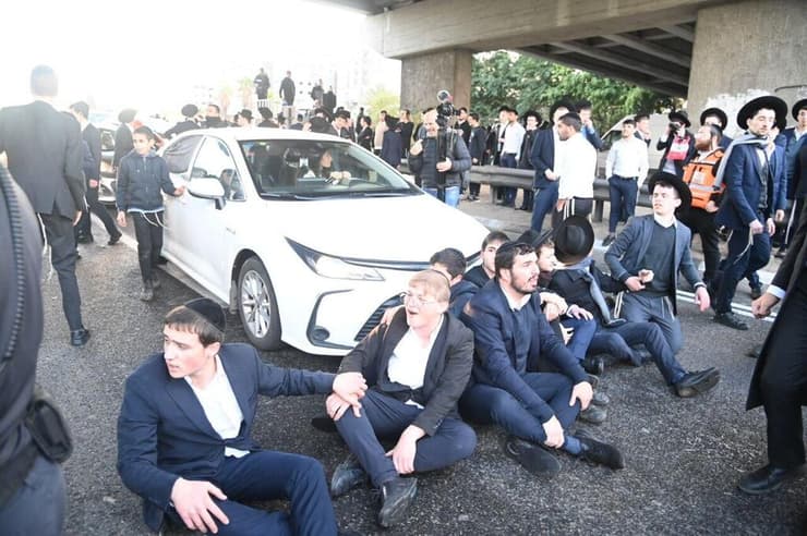 הפגנת חרדים קיצוניים בכביש 4, בני ברק