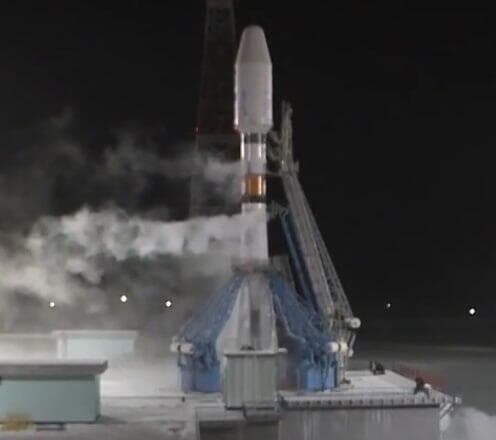 איראן שיגור 3 לוויינים איראניים ל חלל מ רוסיה