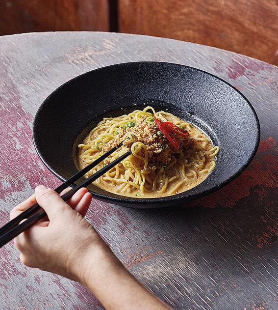 טן טן מן. מנת הדגל (דן פרץ) טן טן ראמן. איזאקיה בכרכור