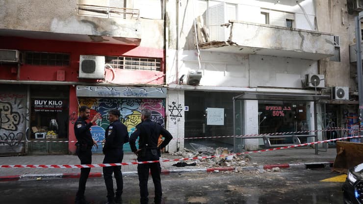 קריסת מרפסת בתל אביב