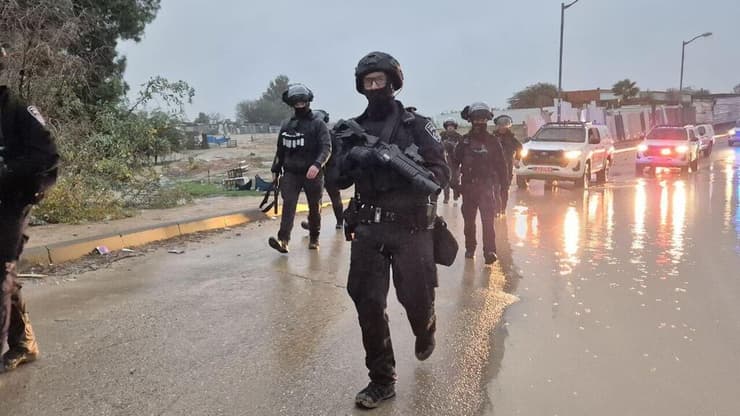 פעילות המשטרה בתראבין