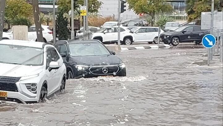 שיטפון בחיפה 