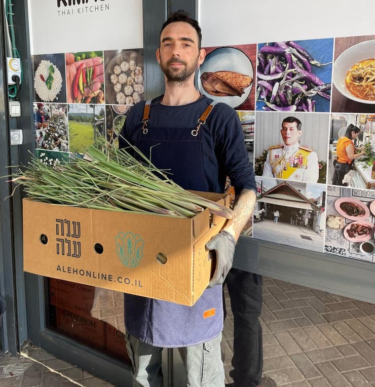 ליאור פטרובסקי. חריף שלא מתחנף (מתוך אלבום פרטי) ליאור פטרובסקי