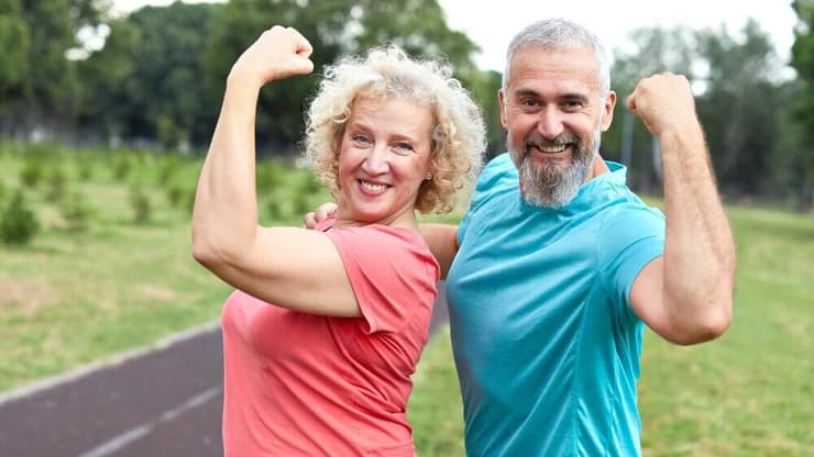 "מכלול העדויות מצביע על תפקידו של החלבון הזה כגורם מפתח בתהליכי הזדקנות". אילוסטרציה (צילום: shutterstock) הזדקנות בריאה
