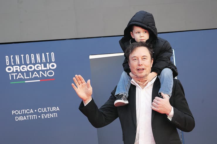 אילון מאסק ובנו