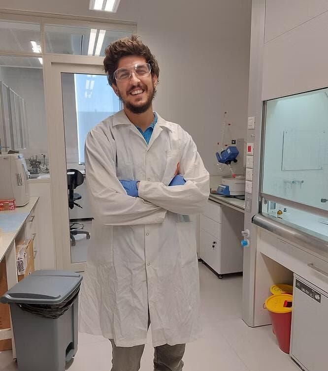 הדוקטורנט ניר למקוף